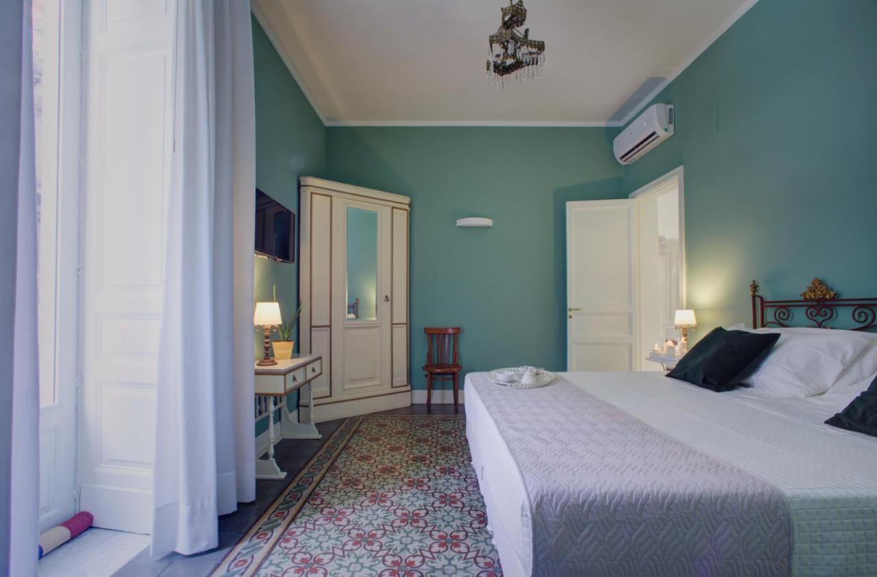 קטאניה Palazzo Pastura B&B And Apartments מראה חיצוני תמונה