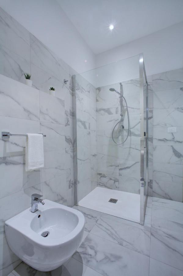 קטאניה Palazzo Pastura B&B And Apartments מראה חיצוני תמונה