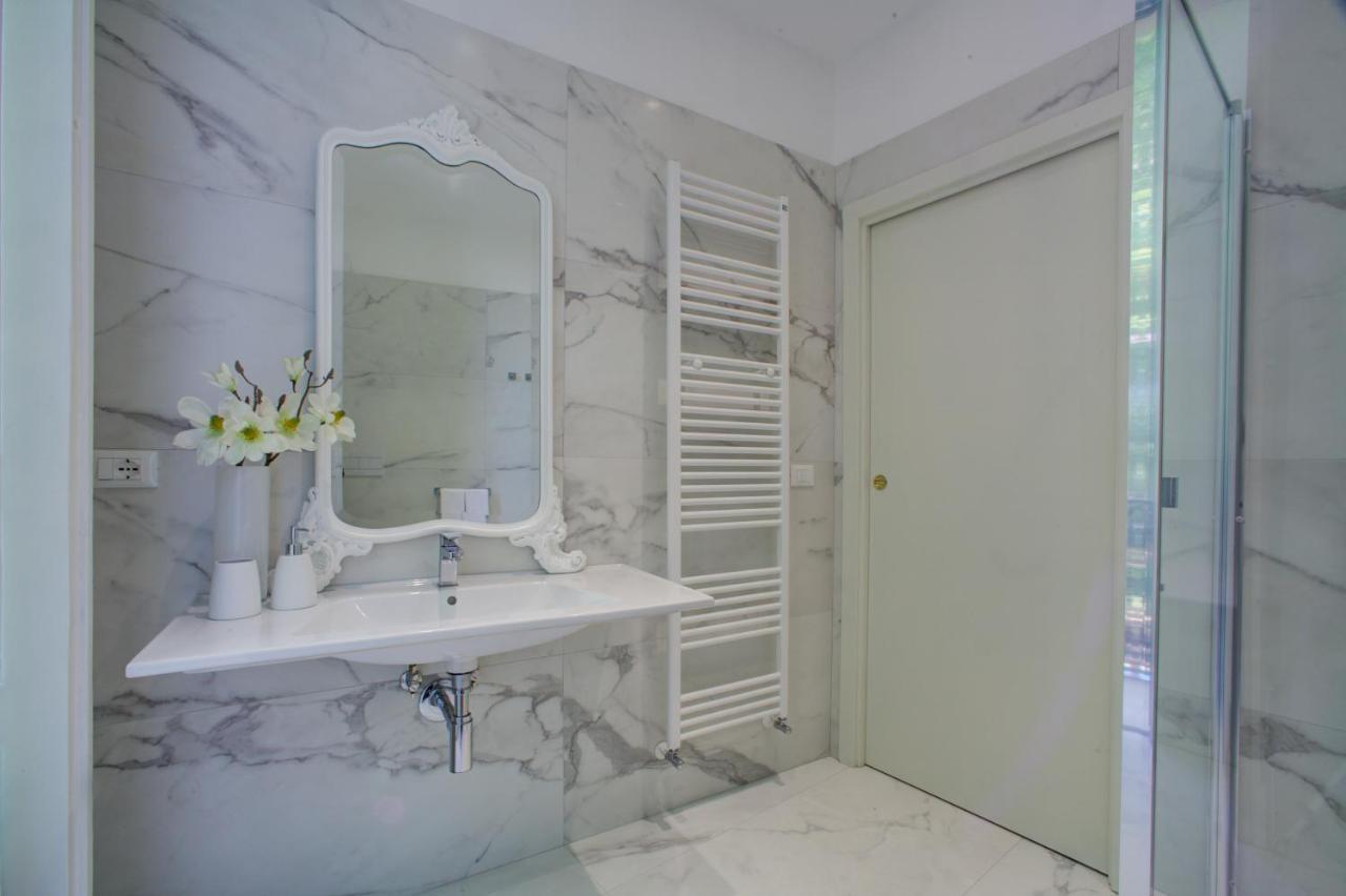 קטאניה Palazzo Pastura B&B And Apartments מראה חיצוני תמונה